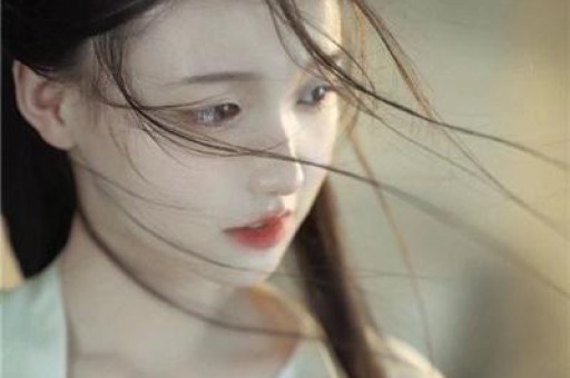 曝男明星KTV亲女网红